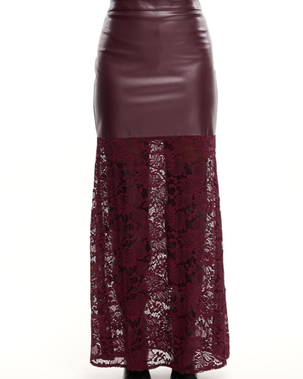 Μακρυά φούστα από δερματίνη και δαντέλα