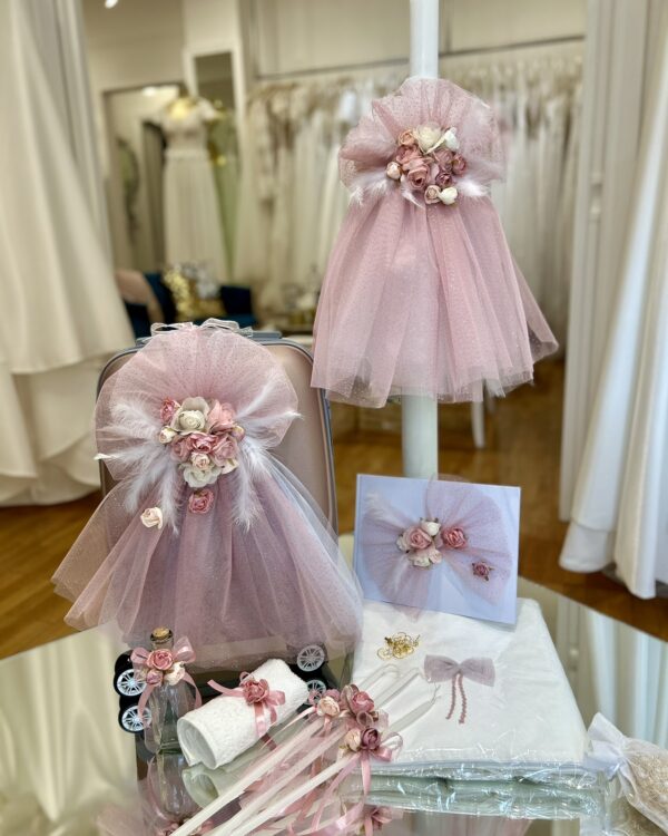 Πακέτο βάπτισης με λουλούδια σε αποχρώσεις σάπιο μήλο