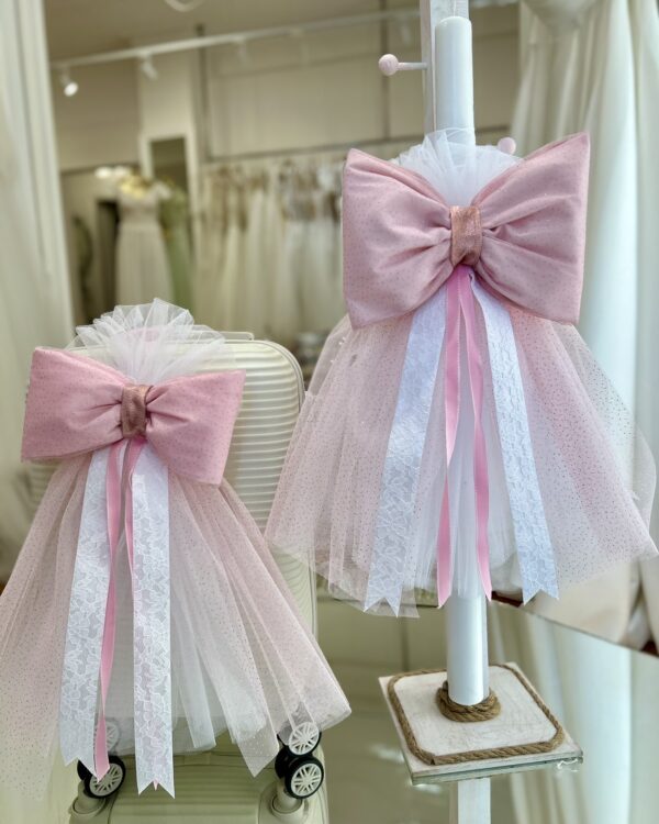 Πακέτο βάπτισης με εντυπωσιακό φιόγκο