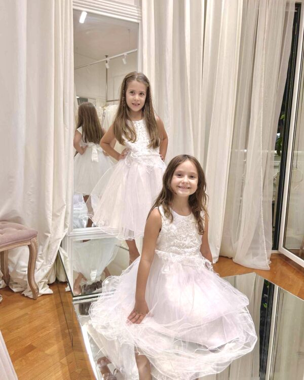 Εντυπωσιακό φόρεμα για Παρανυφάκια