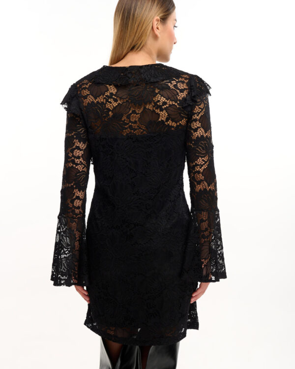 foremata-gynaikeia-gynaikeio-konto-forema-olo-dantela