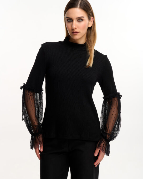 Μαύρη γυναικεία μπλούζα με μανίκια