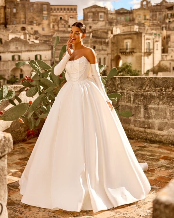 Νυφικό φόρεμα  Princess από Πολυτελές ύφασμα Mikado