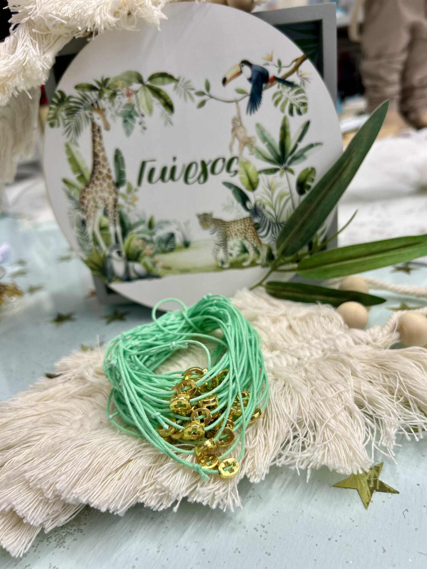 Μαρτυρικά βραχιολάκια για βάπτιση με διάτρητο σταυρό