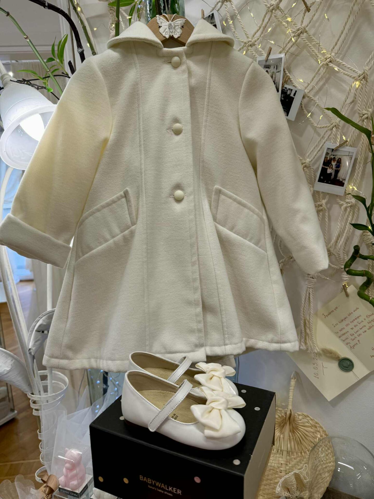 Παλτό για κορίτσια και παπουτσάκια babywalker