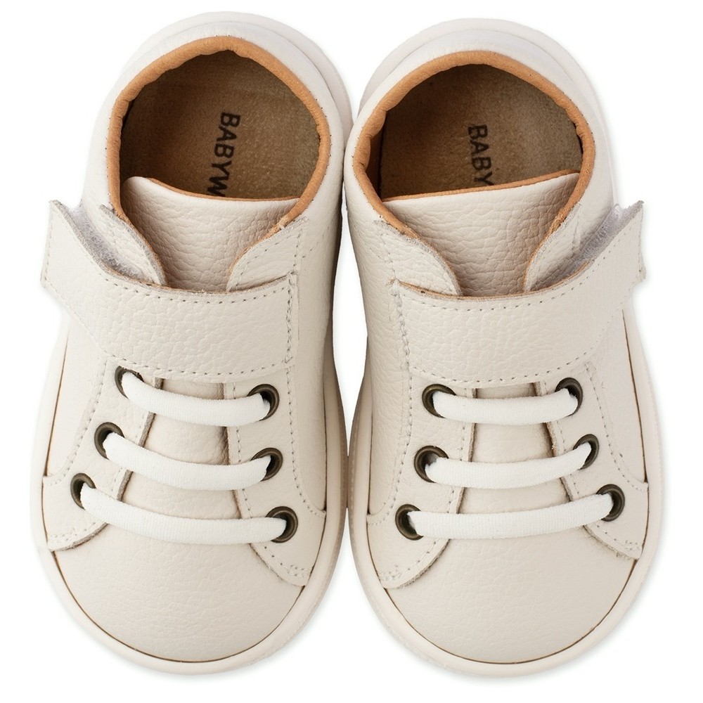 vaptistika-papoutsia-agori-babywalker-Bs3062-ivory