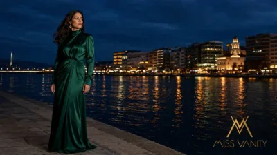 Βραδινά φορέματα Χαλκίδα – γυναίκα με σμαραγδί φόρεμα | Miss Vanity