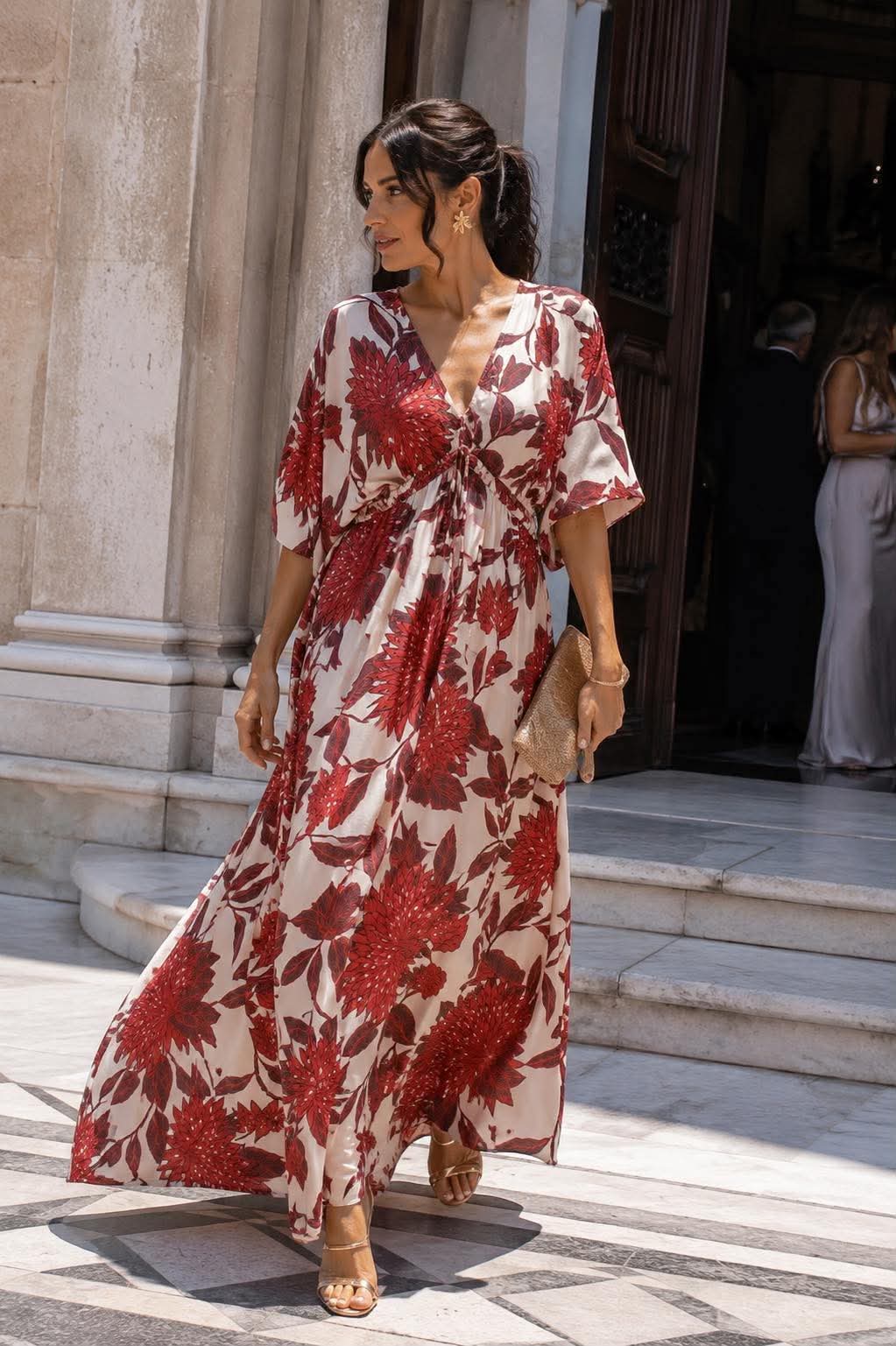 maxi floral forema se ekrou kai mpornto(1)